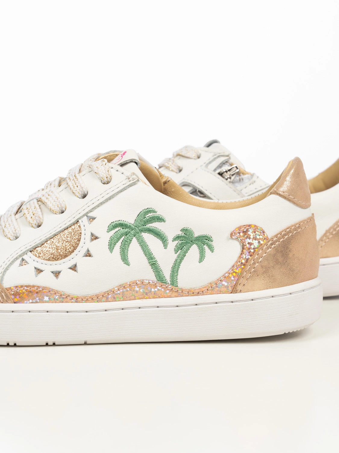 Best Stability Sneaker Play Sun Sneaker - Wei