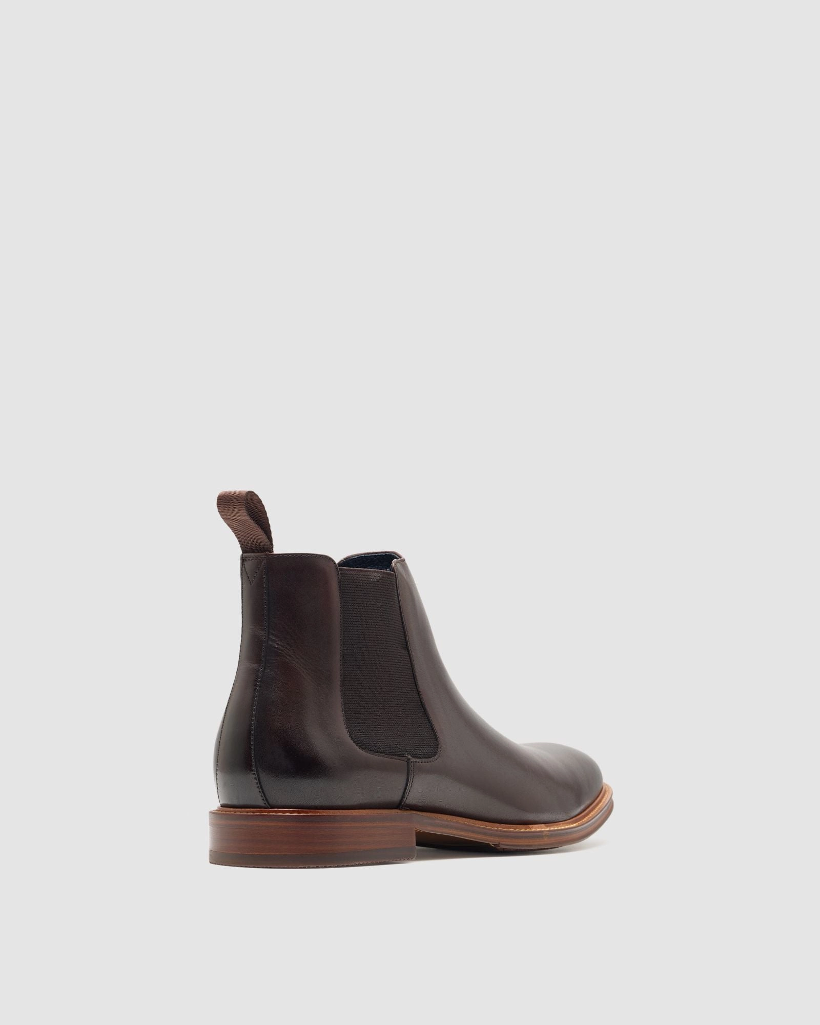 Cooper Chelsea Boot Swims Motion Chelsea Boots