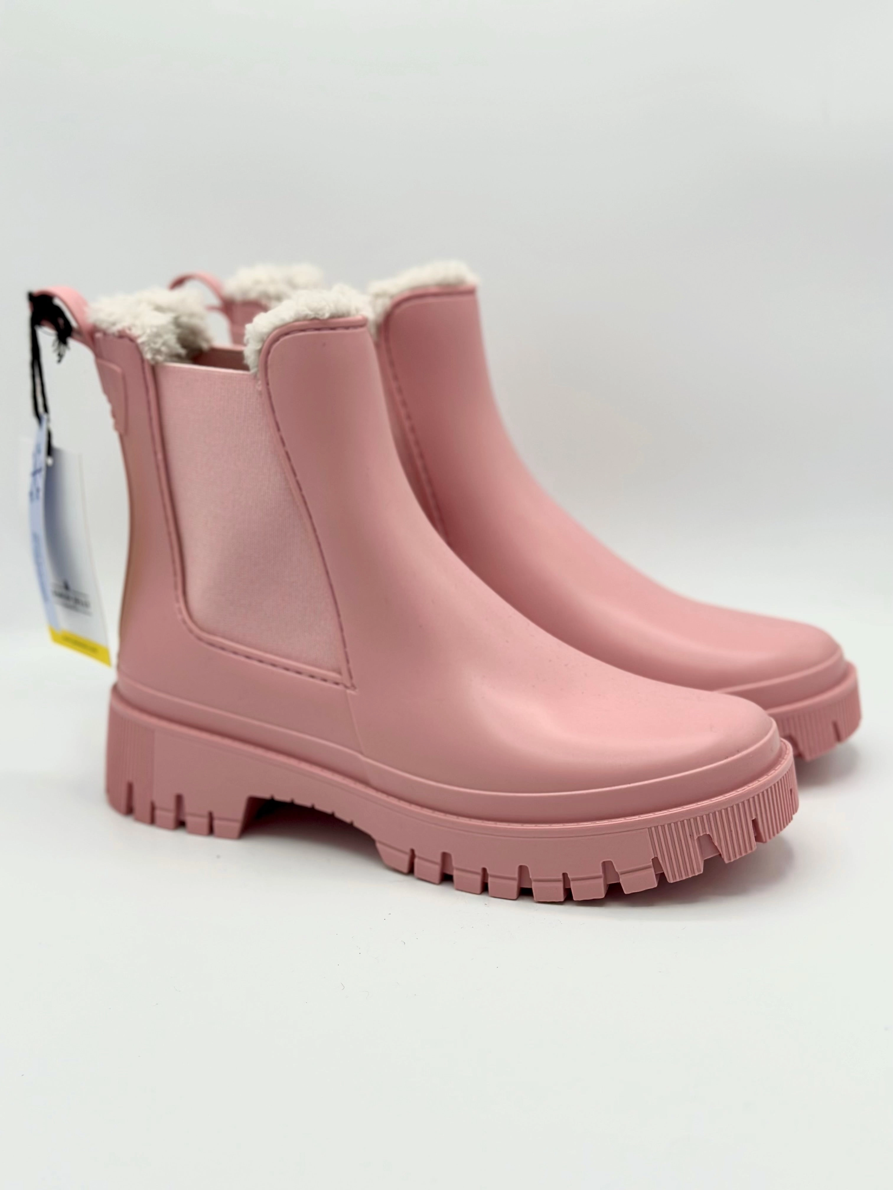 WREN VEGAN BOOT PINK MAUVE WITH FUR LINING The Kiki Ankle Boots